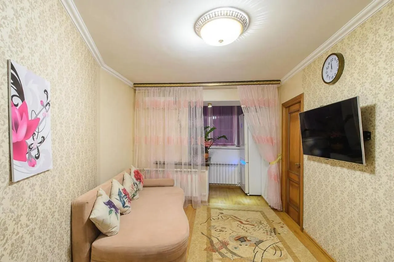 Золотой Квадрат Шевченко 75 Apartment Almaty